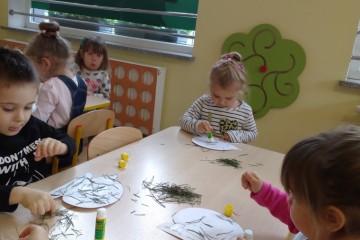 Projektowanie znaczka pocztowego w gr. Pszczółek