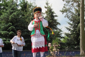 Międzyprzedszkolny Przegląd Gadek , Inscenizacji i Wiersz Kurpiowskich, Hania gr. Kwiatuszki i Piotr