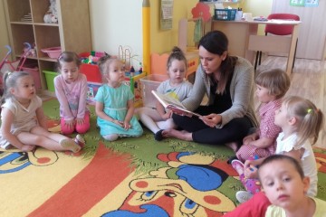 'Rodzice czytają Dzieciom ' mama OLI.