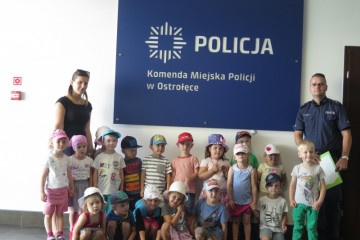 Kwiatuszki zwiedzały zakład pracy mamy Bartusia P.