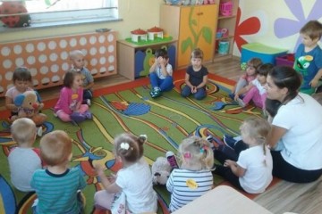 Pierwsze dni Pszczółek w przedszkolu