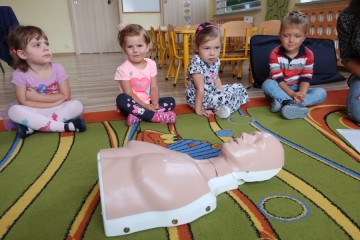 Światowy Dzień Pierwszej Pomocy – zajęcia z fantomem, przypomnienie numerów alarmowych