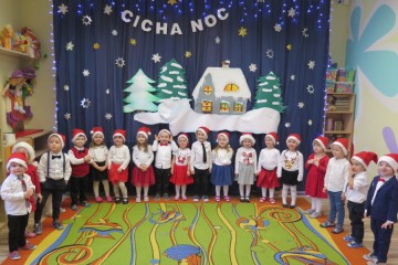 Cicha Noc w gr. Pszczółek