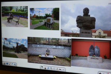 Kwiaty dla bohaterów-  wirtualny spacer po cmentarzu i miejscach pamięci w Ostrołęce, gr Misiów i Kr