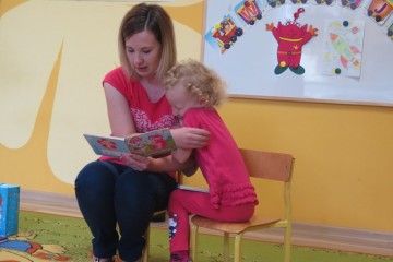 Rodzice czytają dzieciom - mama Oliwki Ł.
